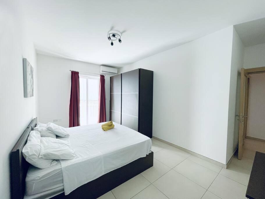 Stylish Modern Central Apartment 4 Paceville Saint Julian's Ngoại thất bức ảnh